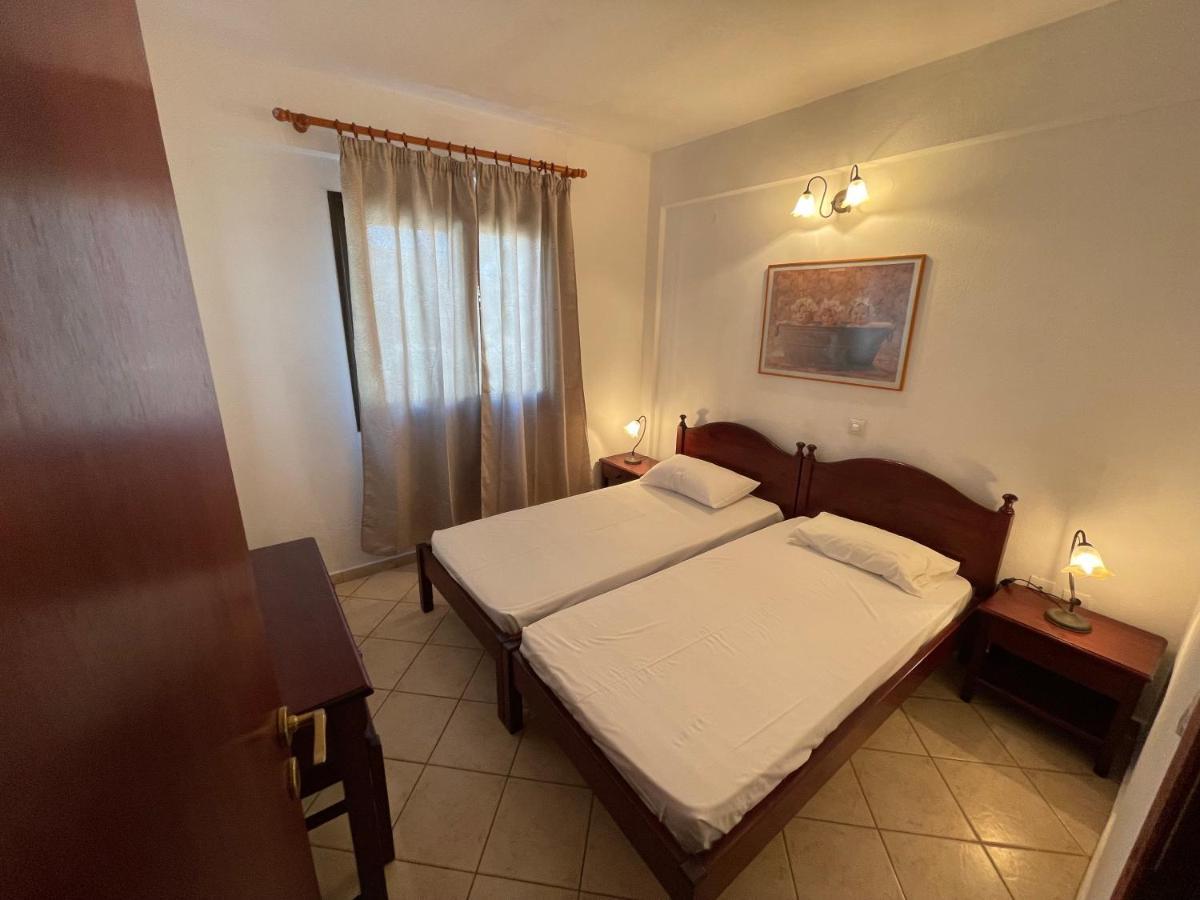 Galazia Akti Seaside Apartments Nikíti Kültér fotó