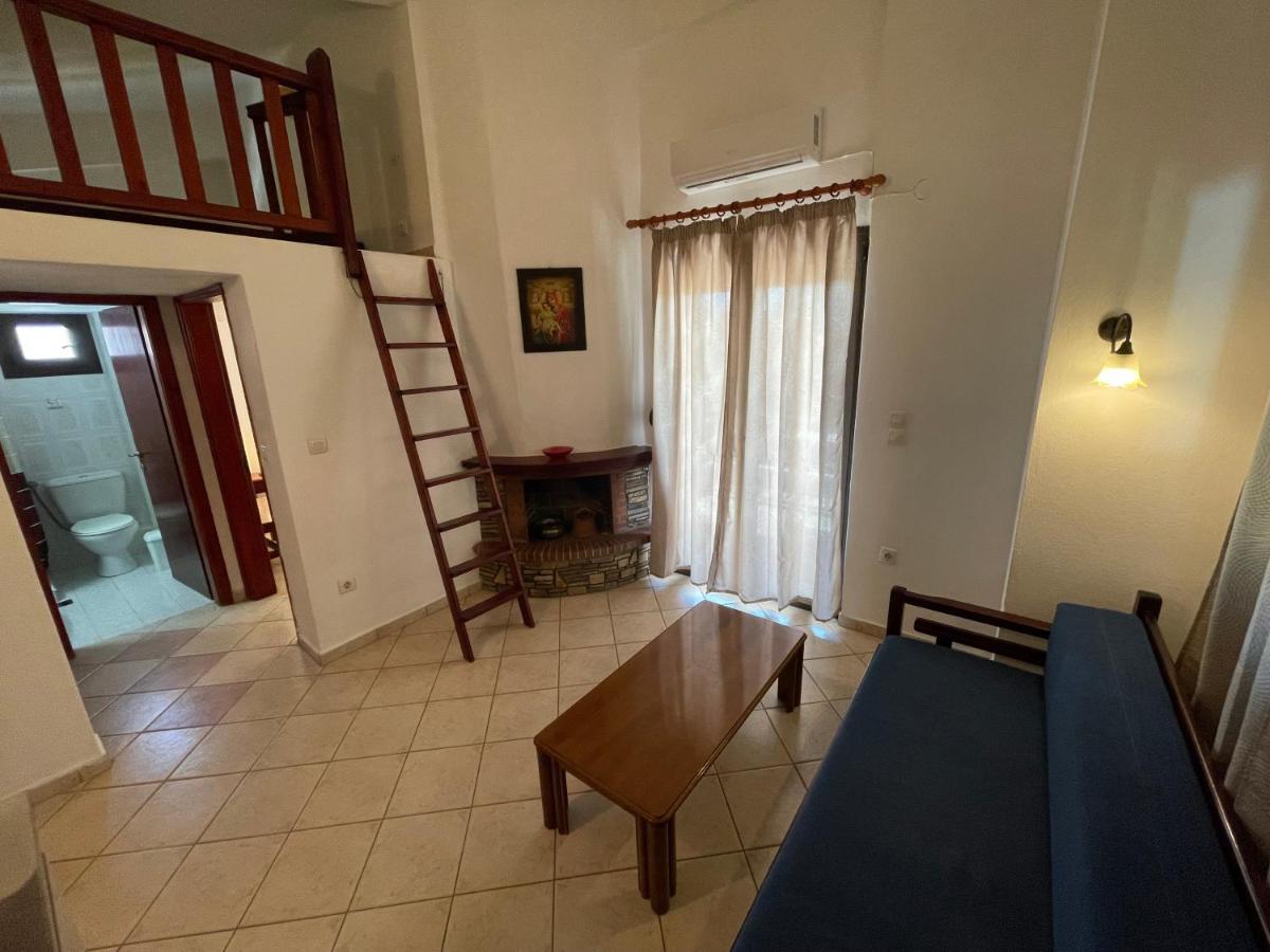 Galazia Akti Seaside Apartments Nikíti Kültér fotó