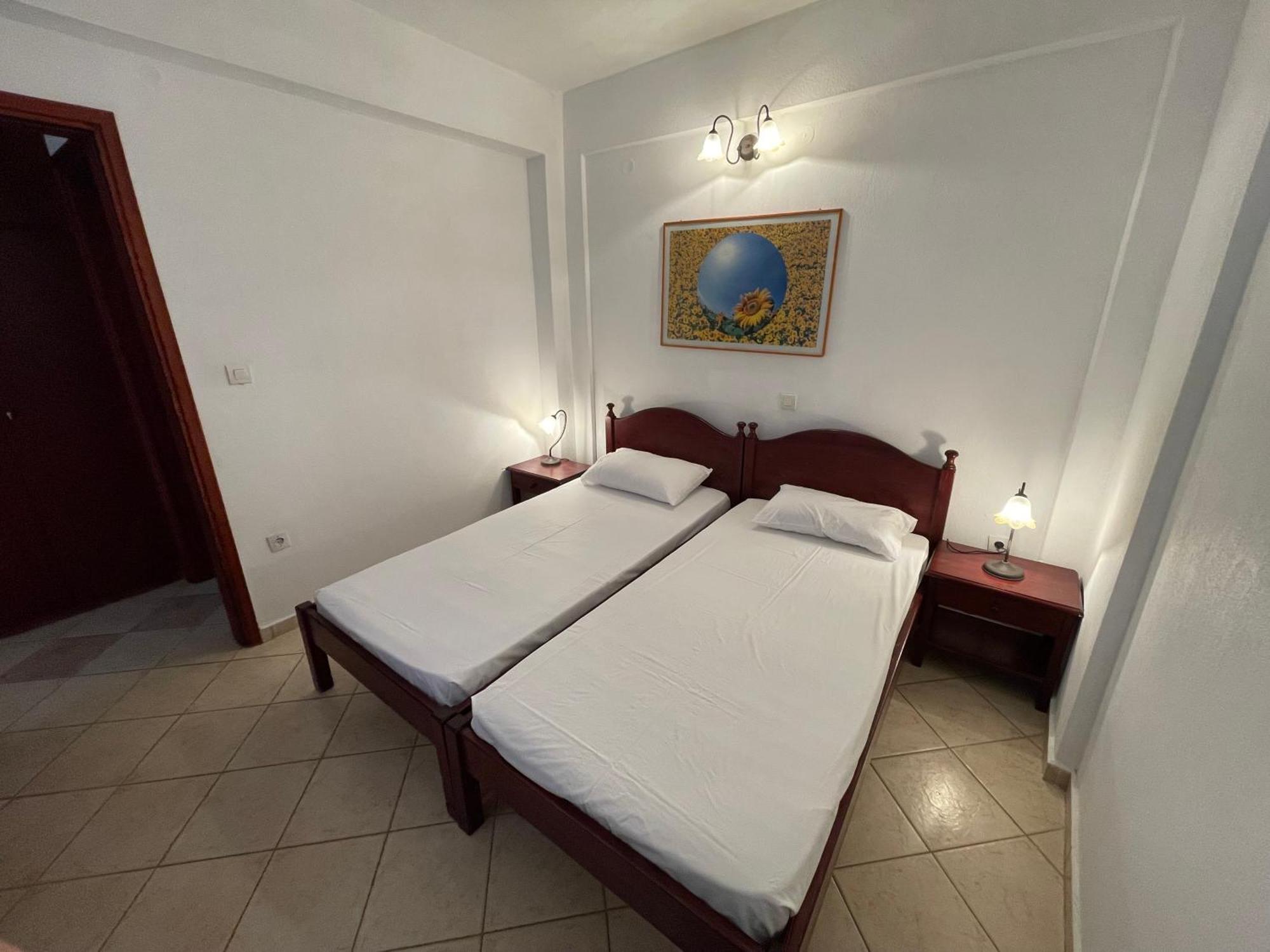 Galazia Akti Seaside Apartments Nikíti Szoba fotó
